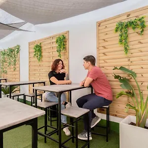 Vandrarhem Casa Barcelo Camp Nou Barcelona